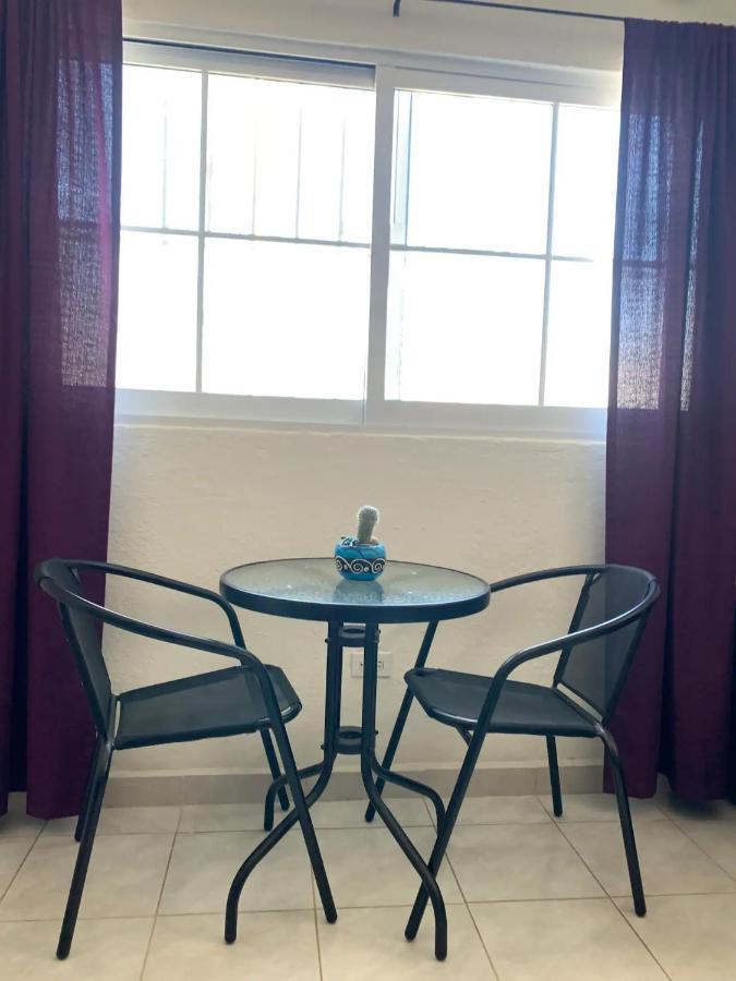 Casa Madero #1, Central Studio Apartment 1 Block From Malecon 拉巴斯 外观 照片