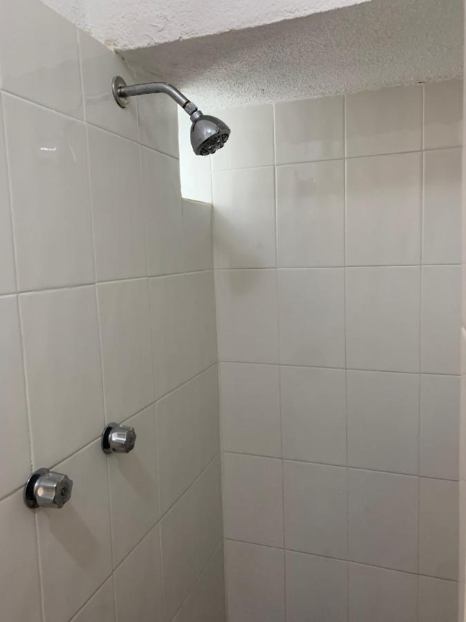 Casa Madero #1, Central Studio Apartment 1 Block From Malecon 拉巴斯 外观 照片